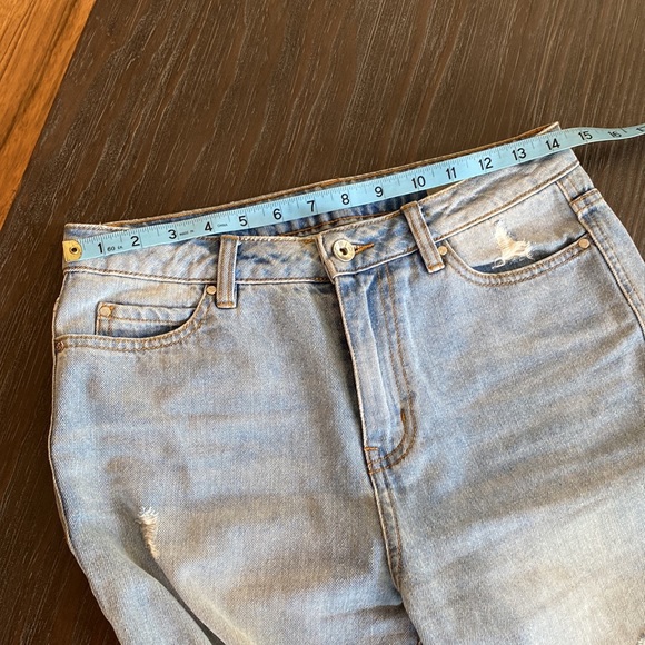 Vera Moda, ladies denim mid rise, straight leg in size 26 x 32. - Picture 7 of 11